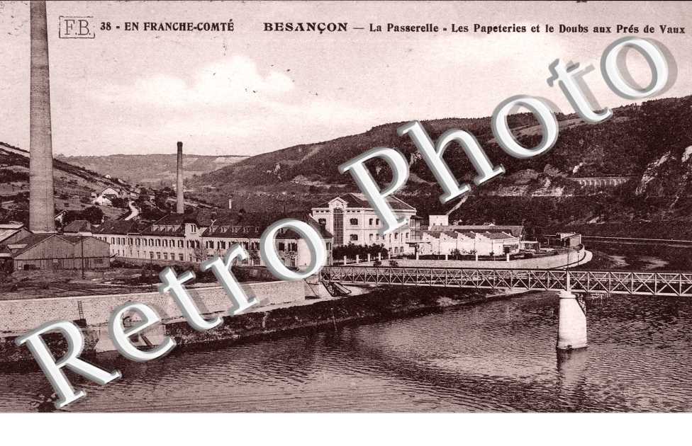 la passerelle Les papeteries aux Pres de Vaux