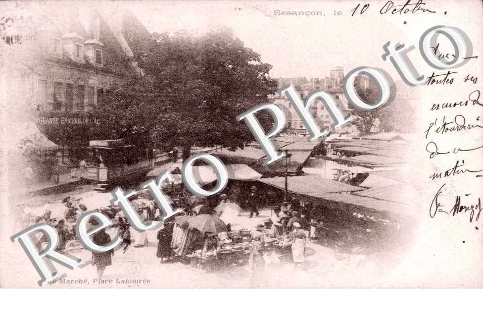 le marche Place labouree