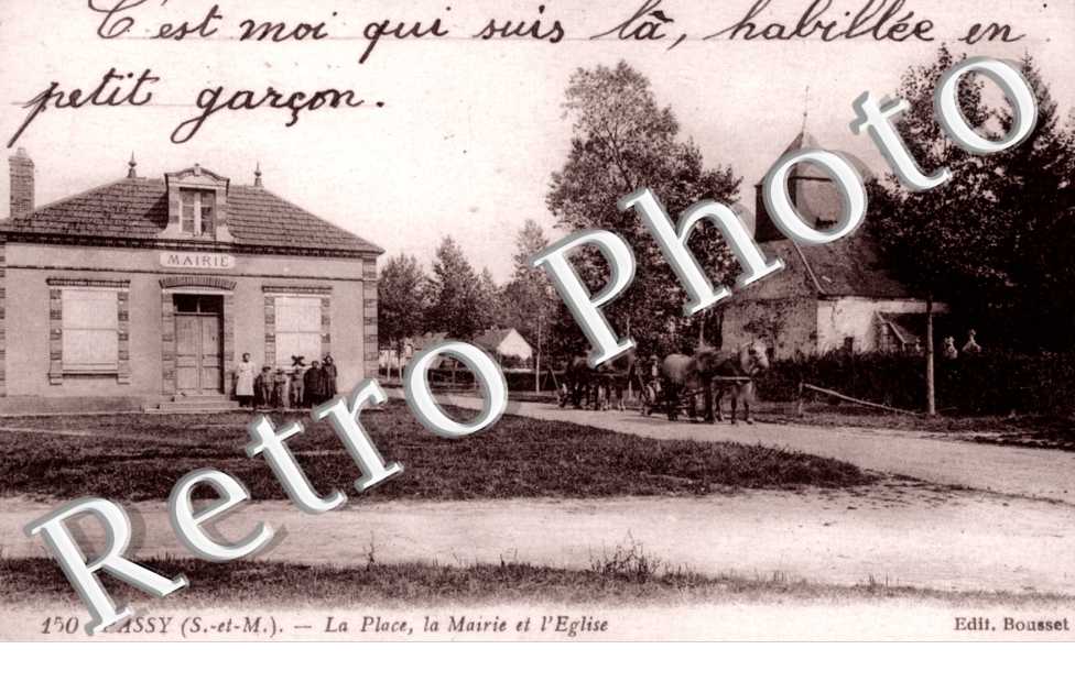 la Place, la mairie et l'eglise