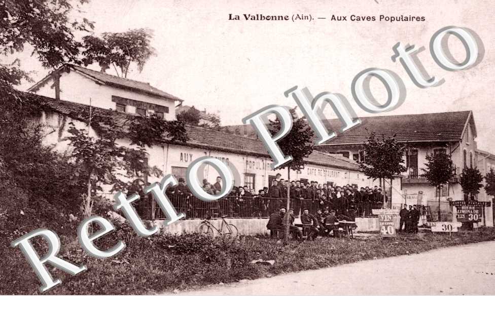 Aux Caves Populaires
