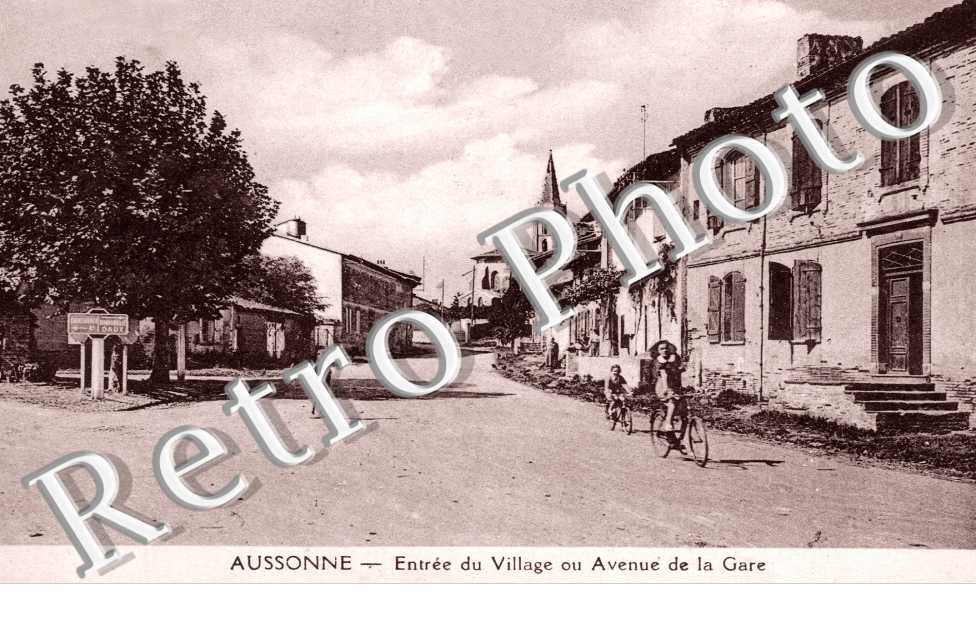 entree du village  et avenue de la gare
