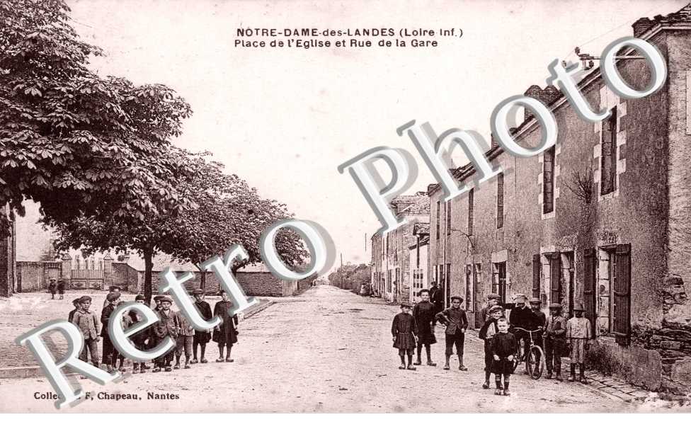 place de l'eglise et rue de la gare