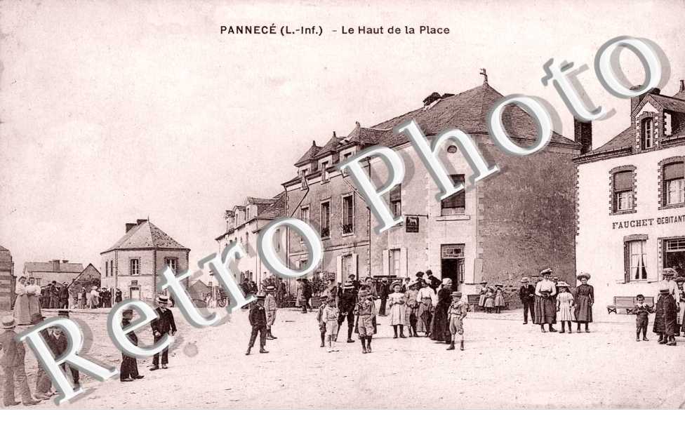 Le haut de la place