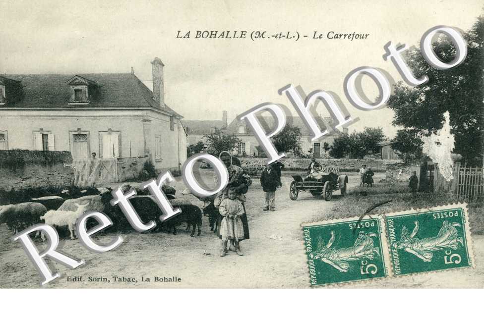 Le Carrefour