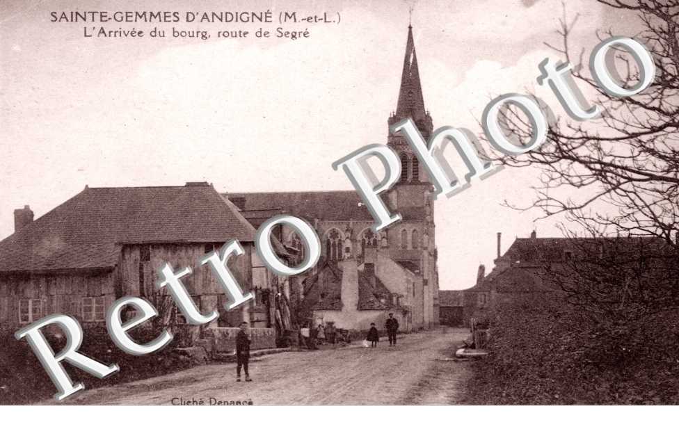 l'arrivée du bourg, route de Segré