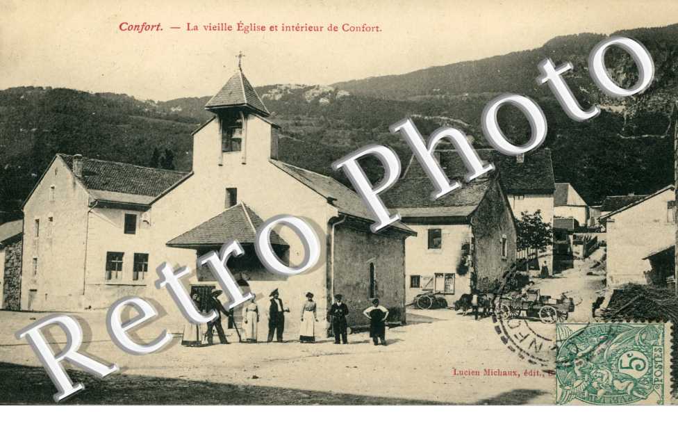 La vieille eglise et interieur de Confort