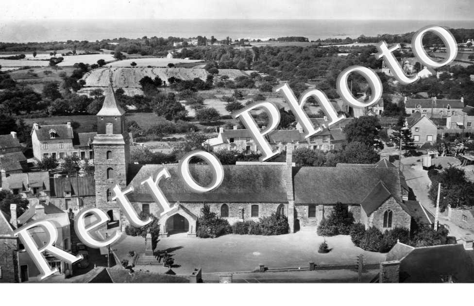 l'eglise et vue vers Sables-d'Or