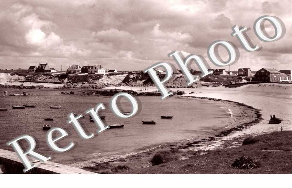 La Plage et la digue entre Cleder et Plouescat