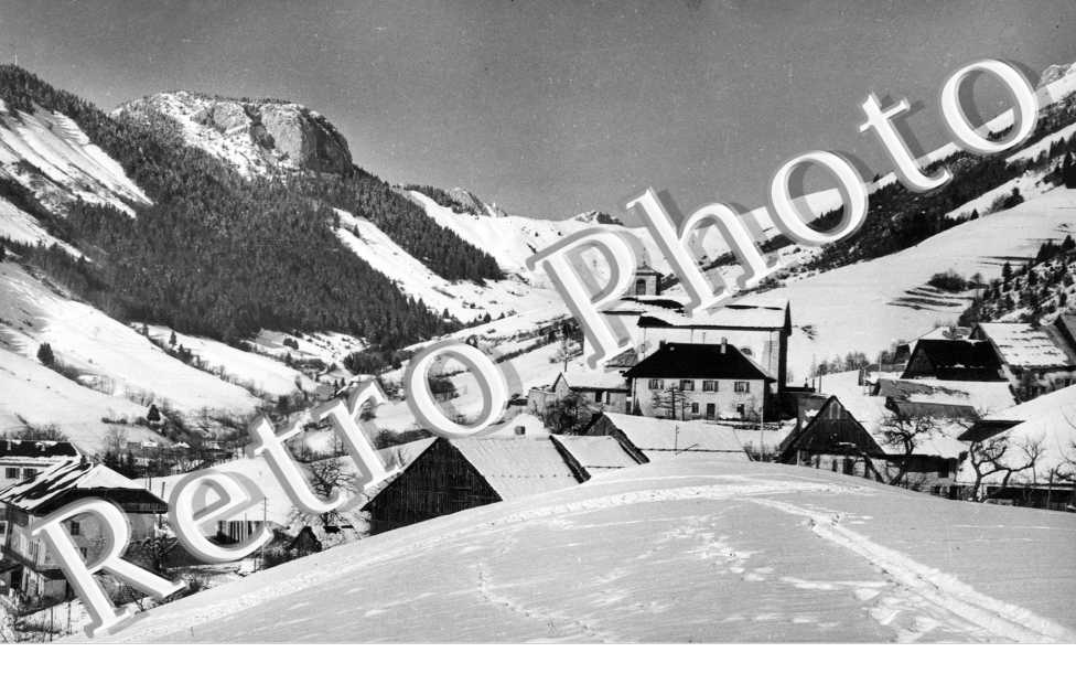 vue générale et le col de l'Hault