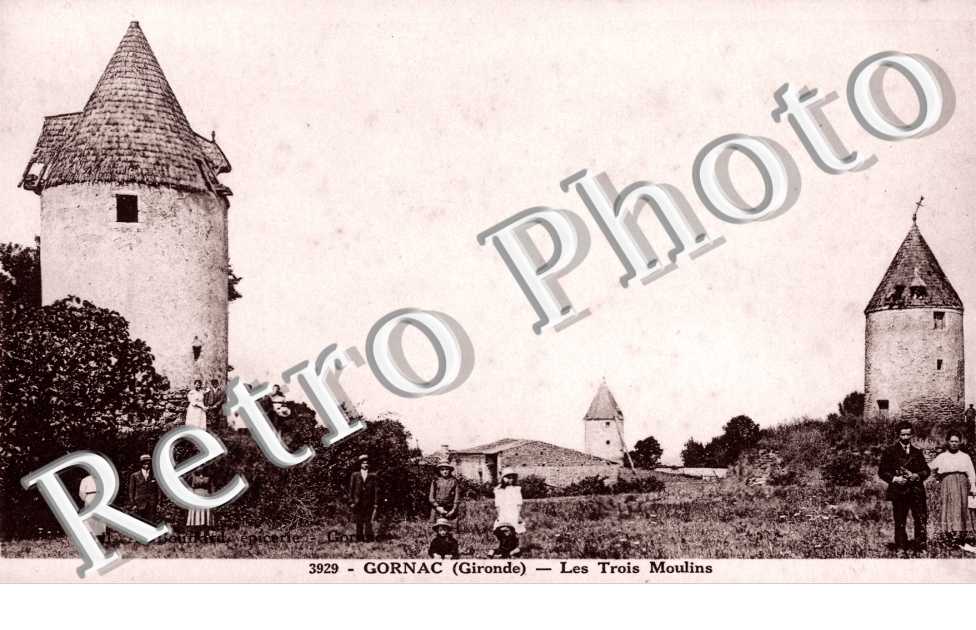 Les Trois Moulins
