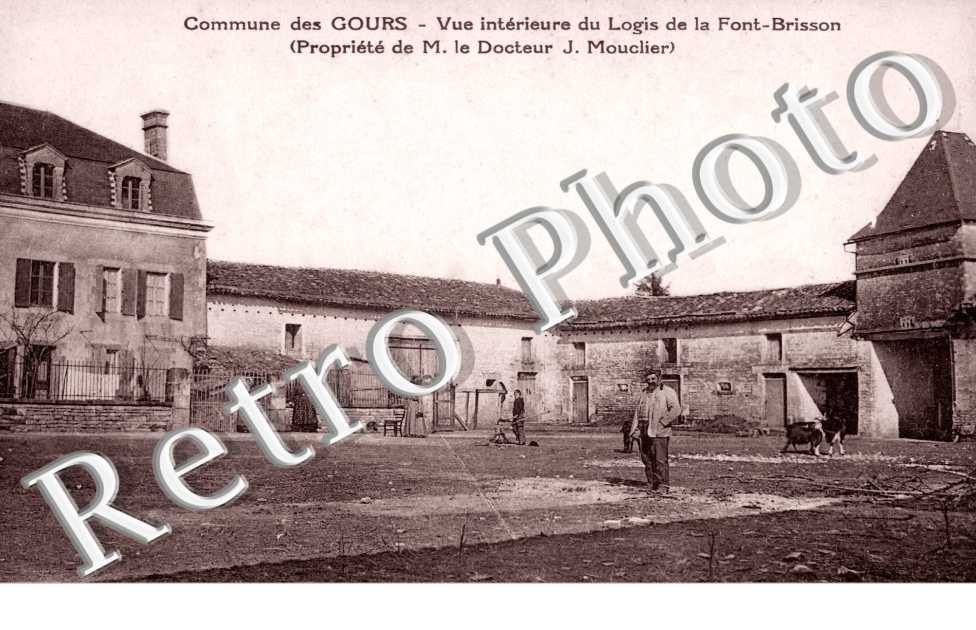 vue interieure  du Logis de la Font-Brisson