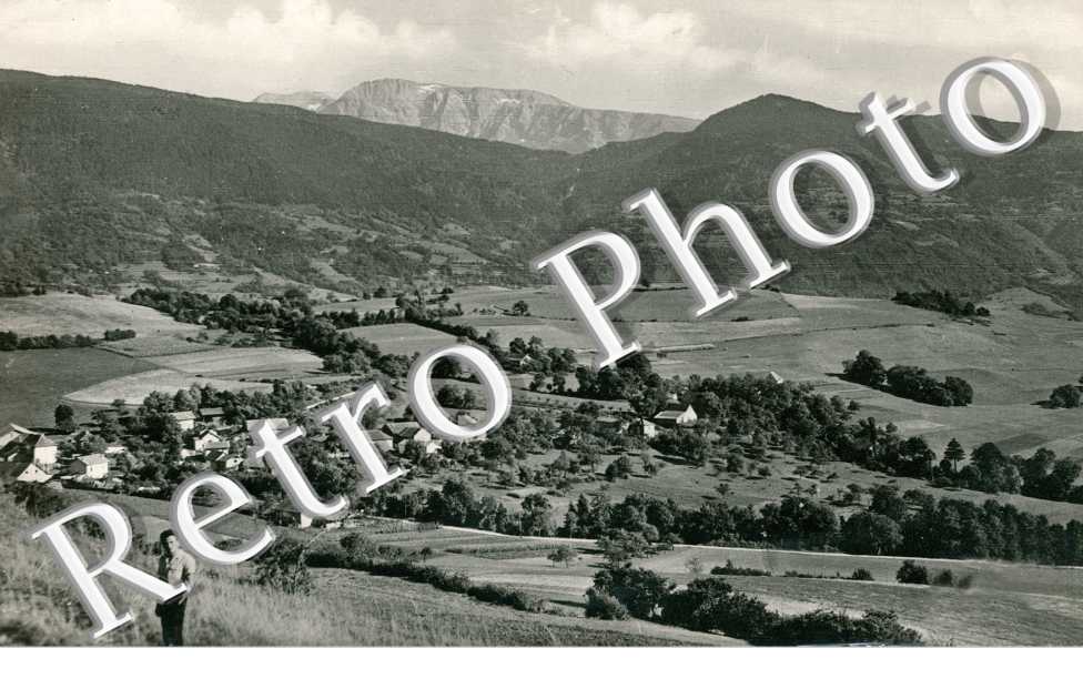 Vue generale , au fond, le Taillefer