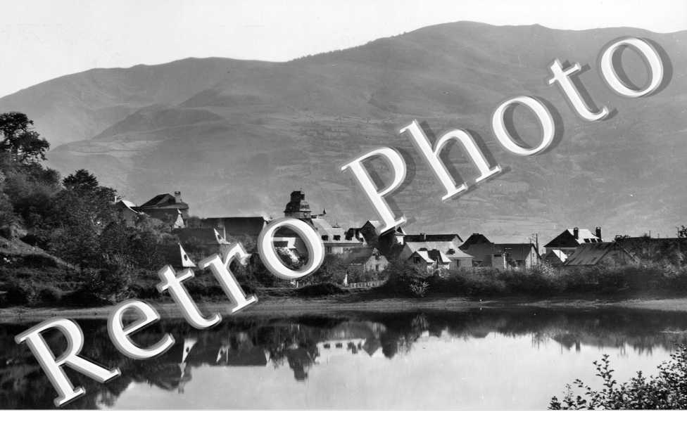 le Village au bord du lac
