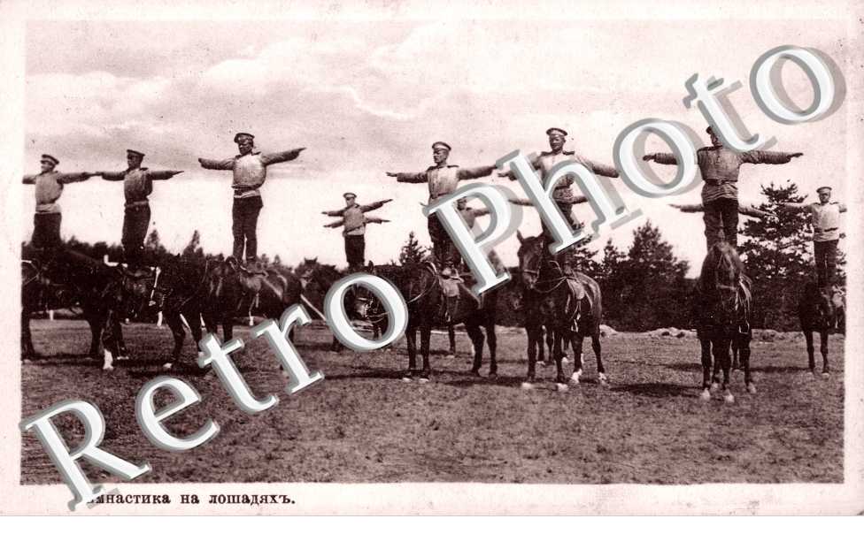 Militaires chevaux en demonstration