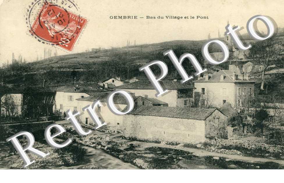 Bas du village et pont