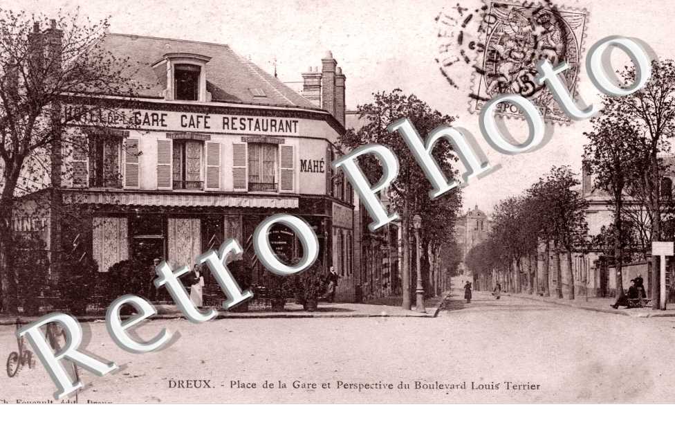 Place de La Gare et perspective du Boulevard Terrier