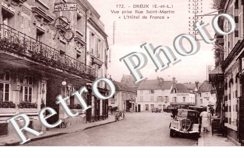 Vue prise rue Saint Martin - Hotel de France