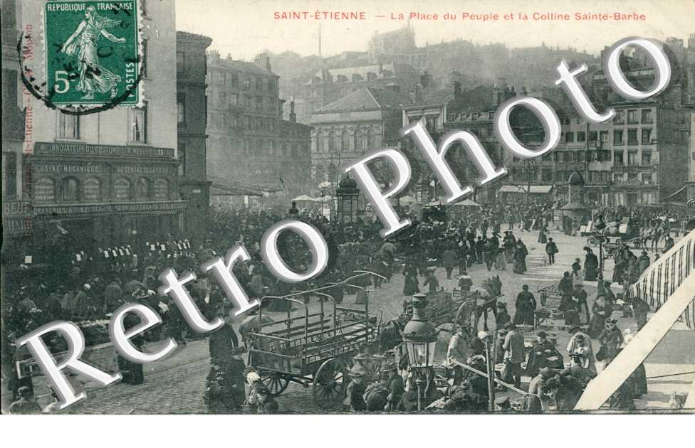 La Place du Peuple et la Colline Sainte barbe