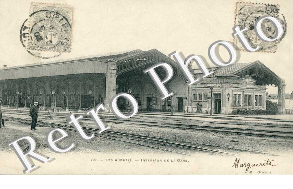 intérieur de la gare