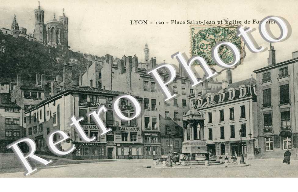 Place saint Jean et Eglise de Fourviere