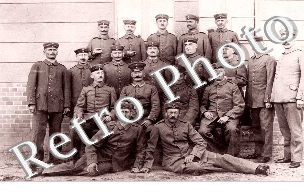 Un groupe de Militaires