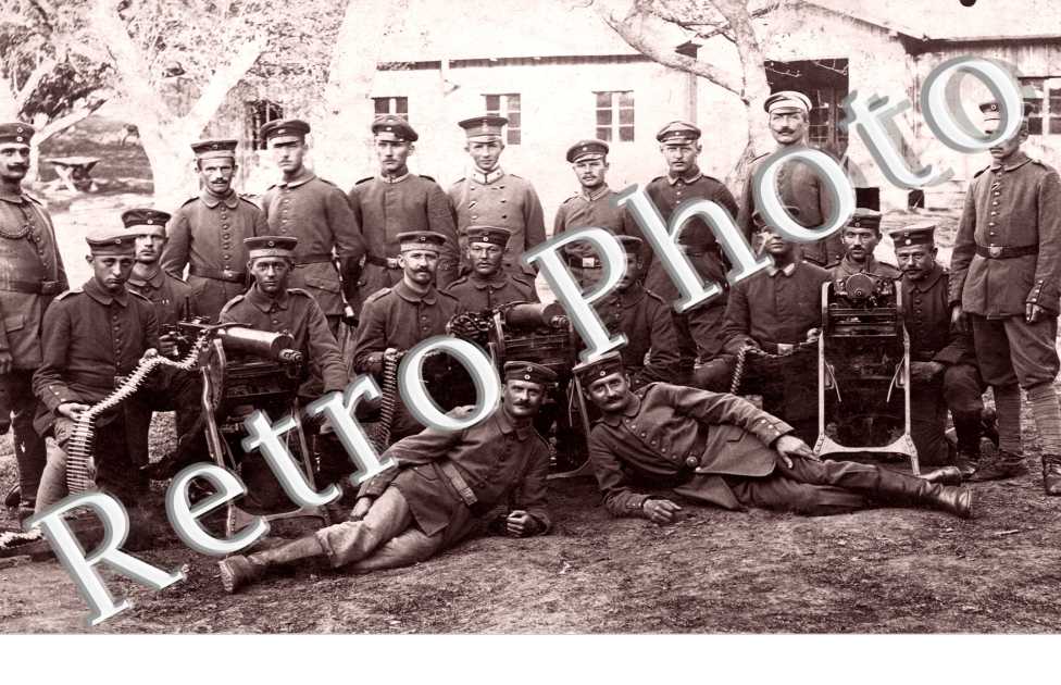 Un Groupe de Militaires