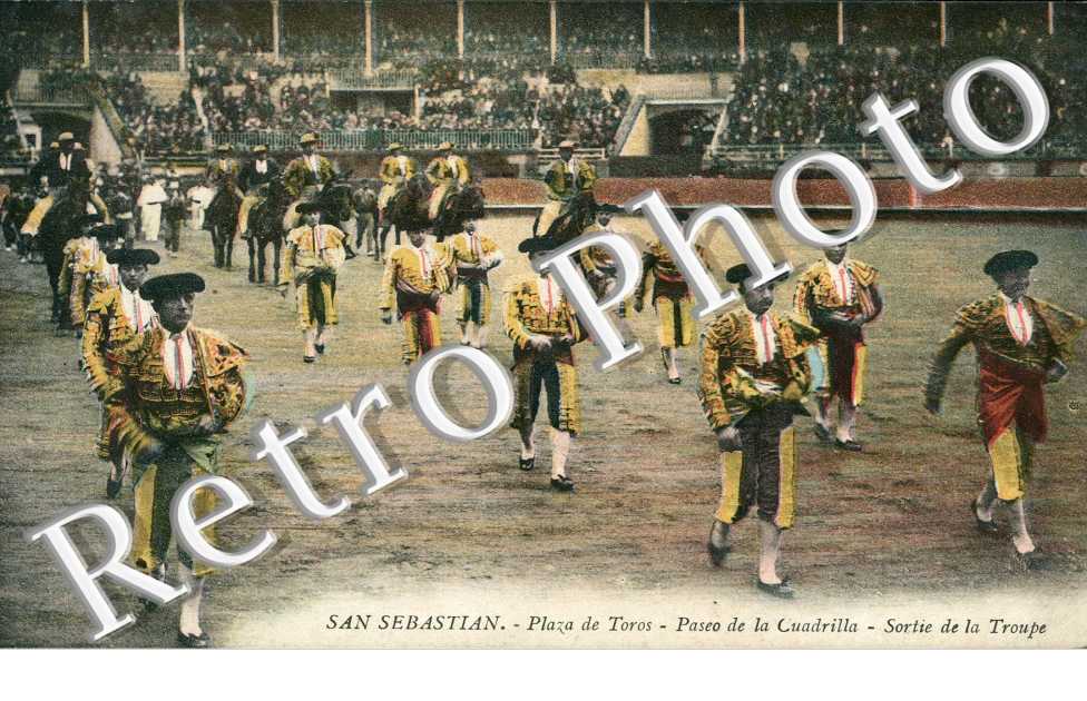 Plaza de Toro - Padeo de la Cuadrilla