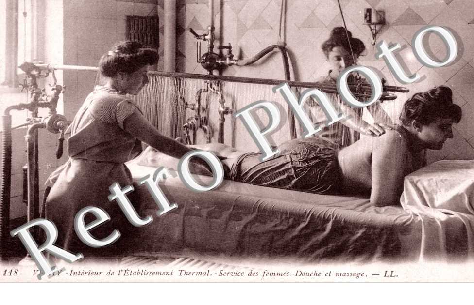 interieur de l'etablissement thermal Service des femmes - Douche et massage