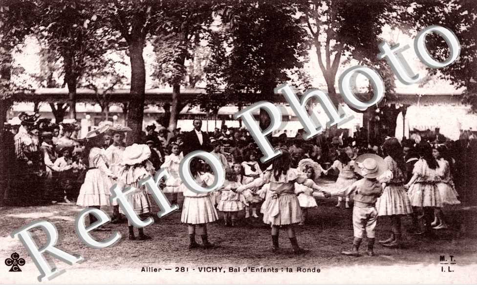 Le Bal d'enfants La ronde