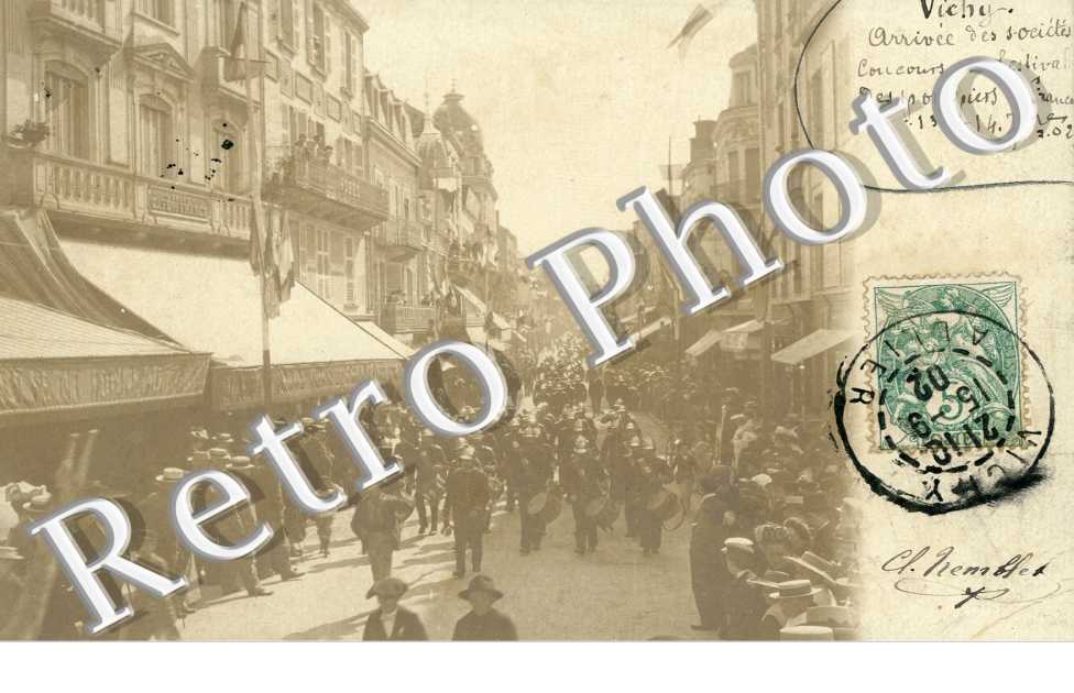 Arrivée des societés Concours et festival des pompiers 13 et 14 septembre 1902