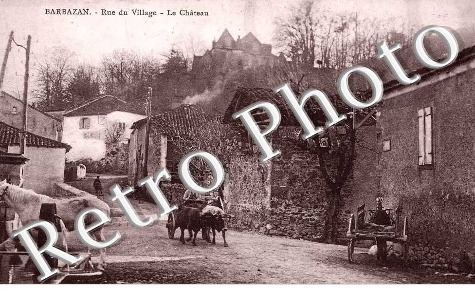Rue du Village - Le Chateau
