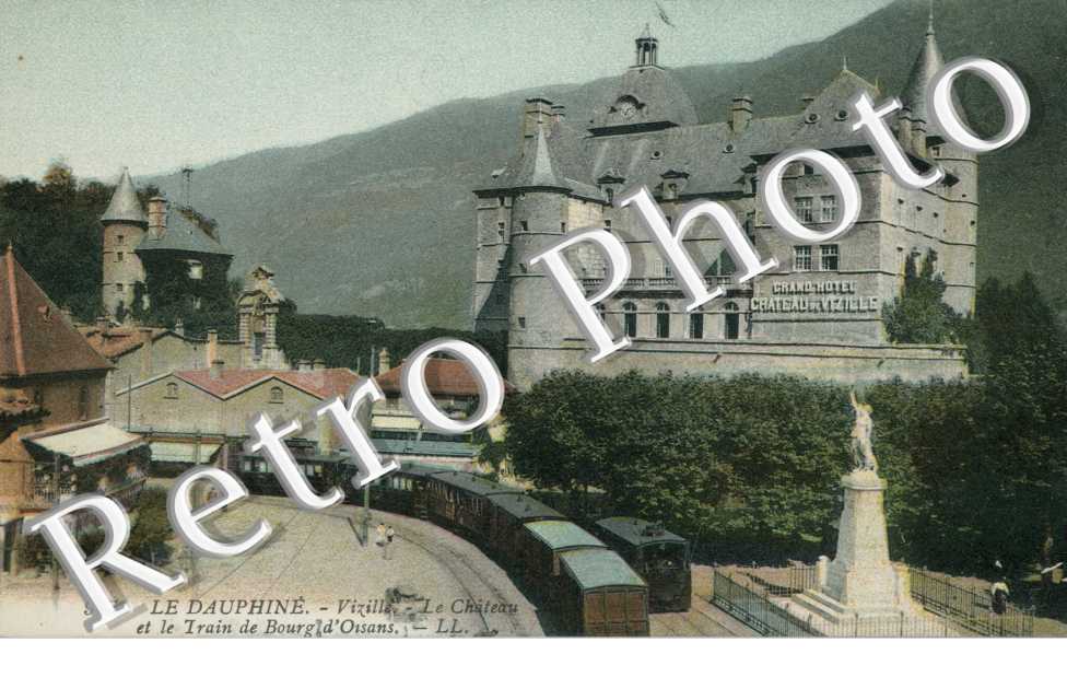 Le Chateau et le Train de Bourg d'Oisans