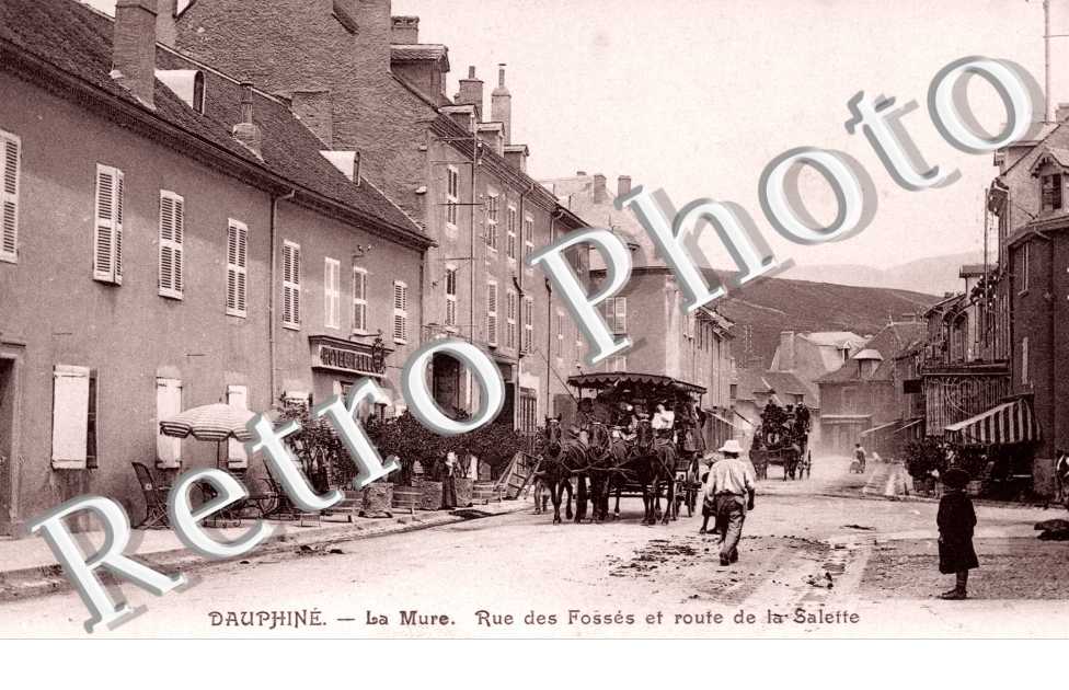 rue de Fosses et route de la Salette