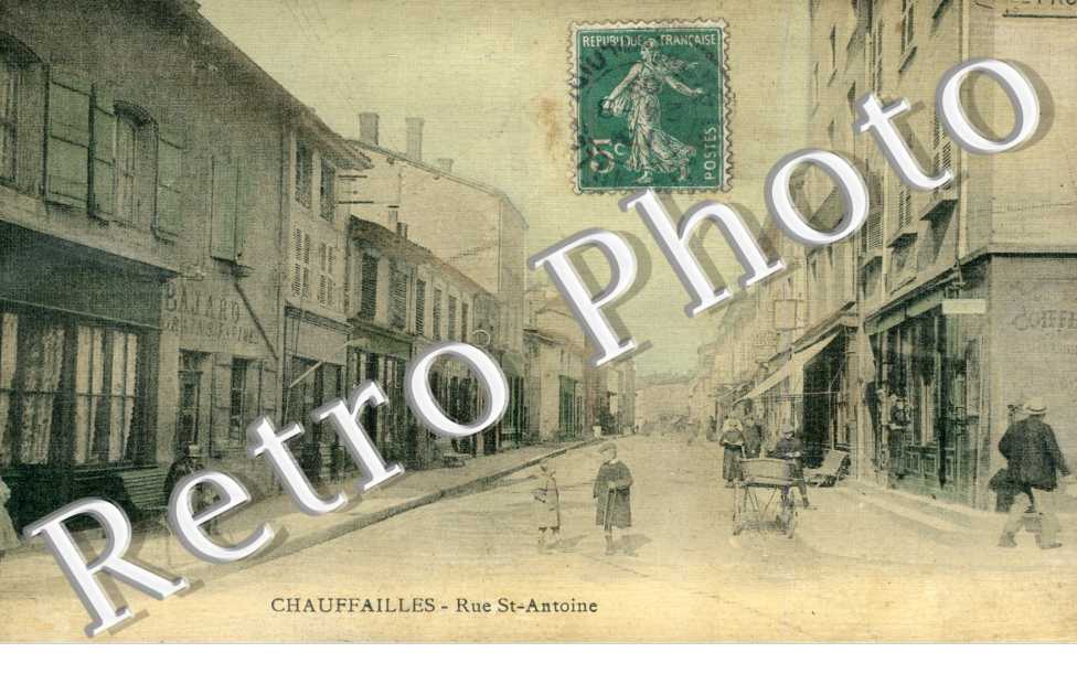 Rue St-Antoine (toilee couleur)