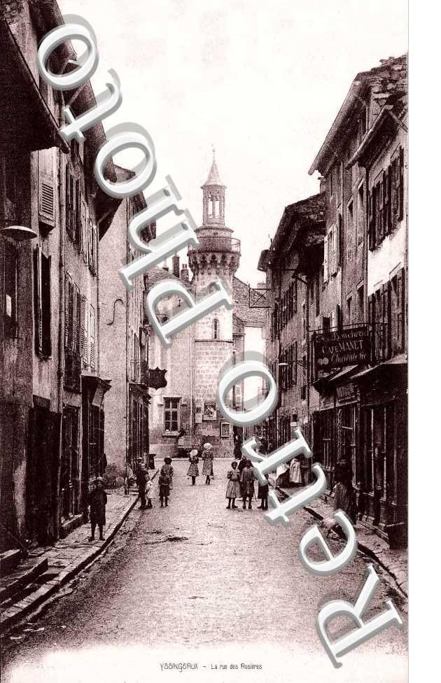 la rue de rosieres et la tour de l'horloge