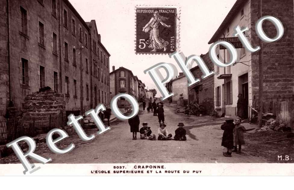l'ecole superieure et la route du puy (photo)