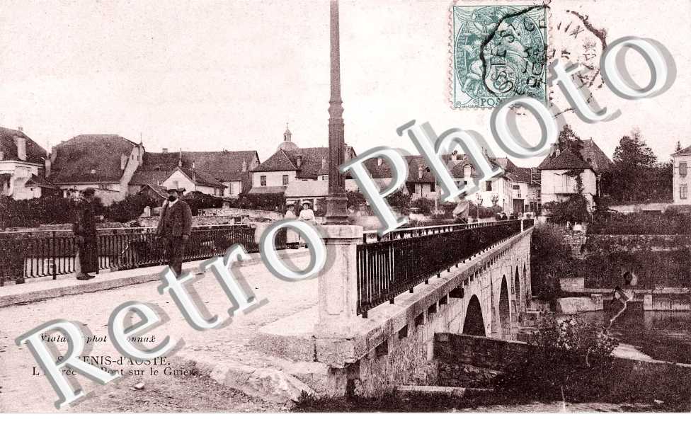 Saint Genix d'Aoste, l'entree du pont