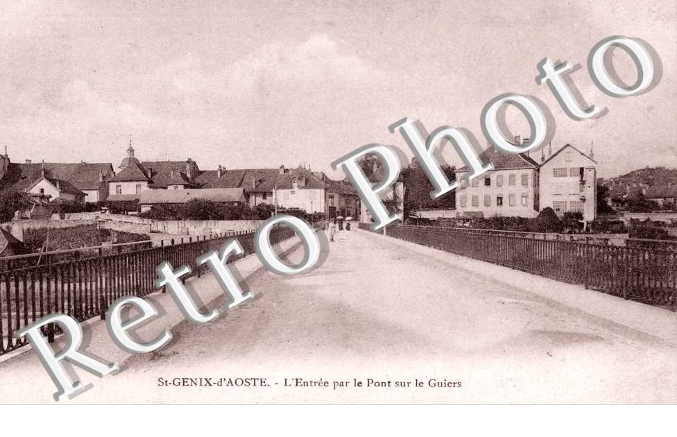 Saint Genix d'Aoste L'entree par le pont sur le Guiers