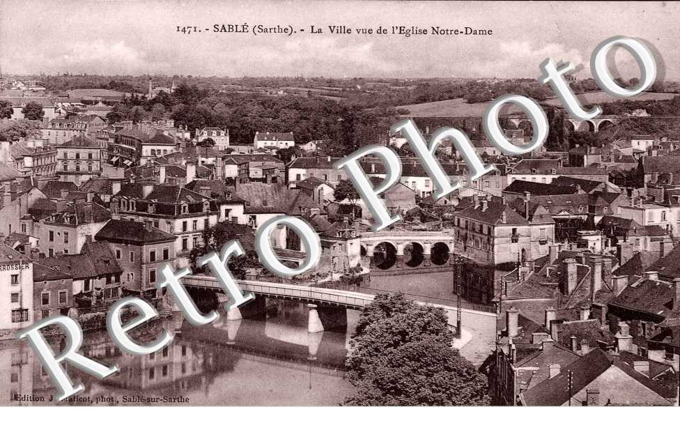 La ville vue de l'eglise Notre Dame