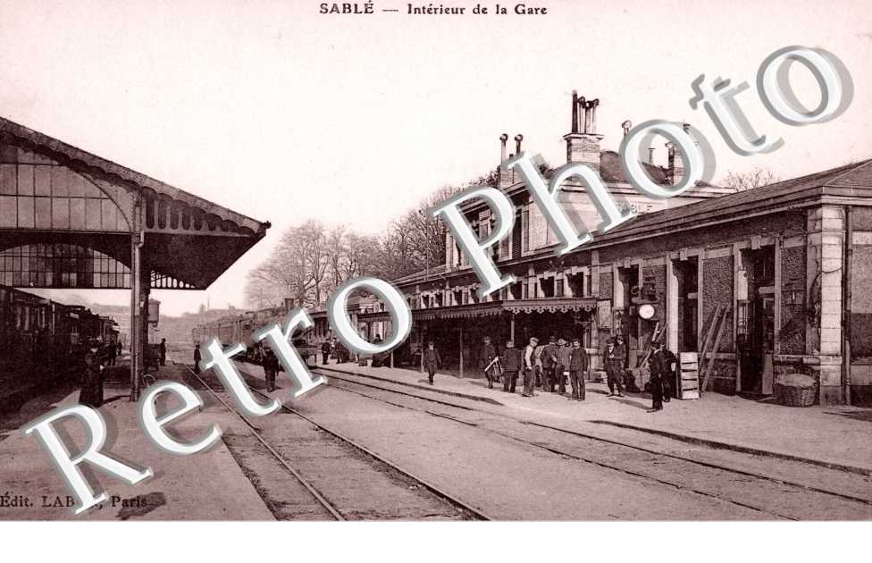 l'Interieur de la Gare