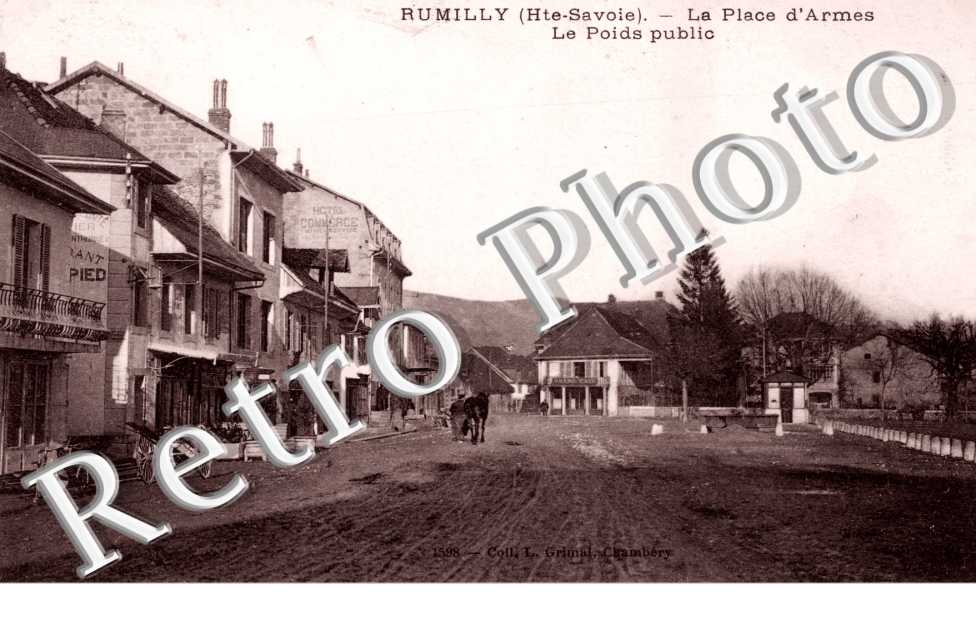 La Place d´armes - Le poids public  n° 1598 coll. L. Grimal