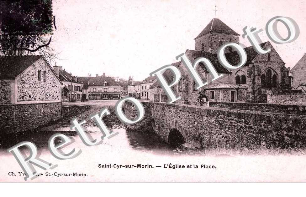 EGLISE ET PLACE
