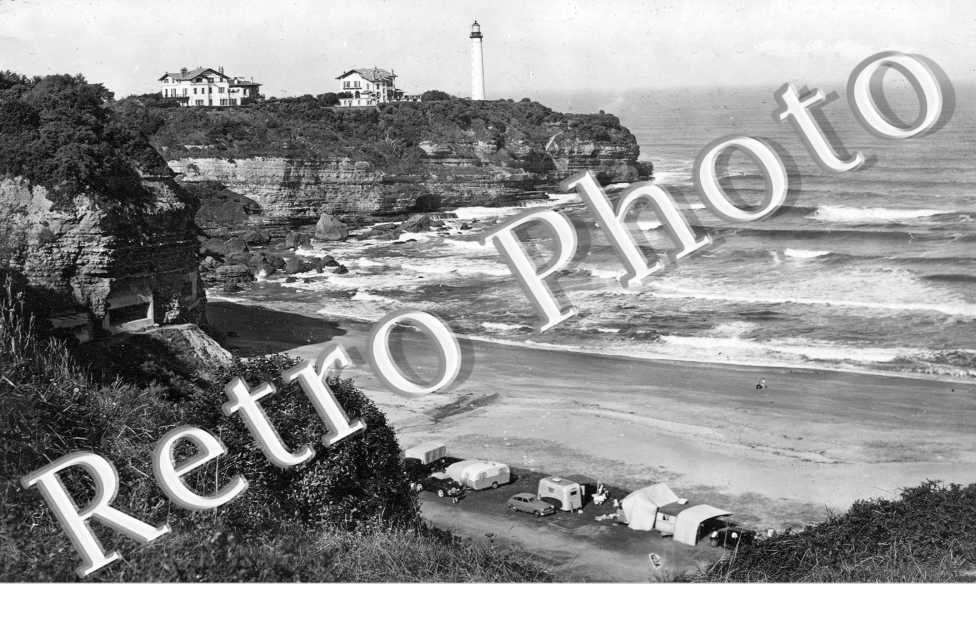 Vue sur la Chambre d'Amour et le Phare
