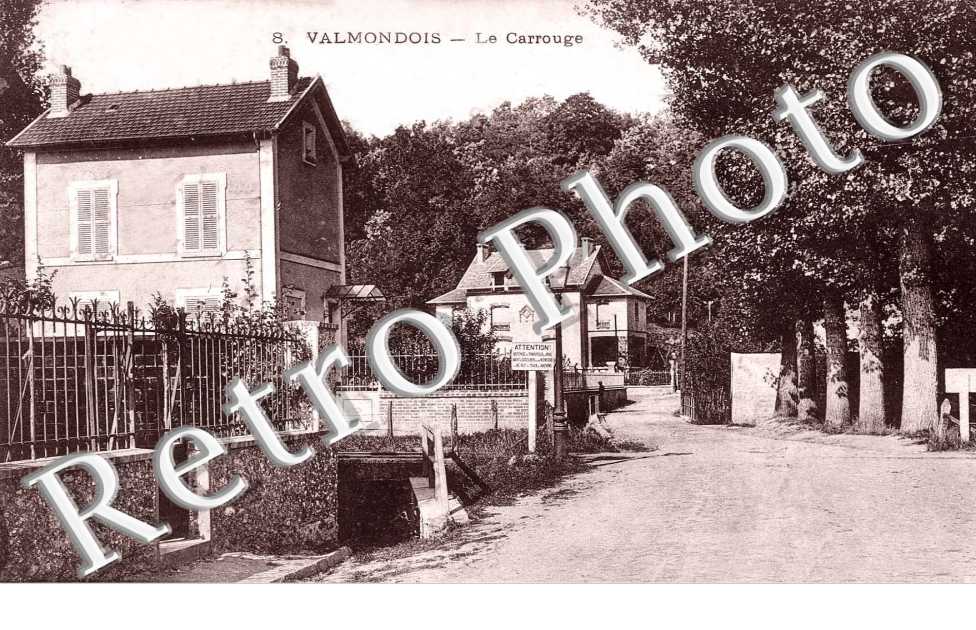 LE CARROUGE