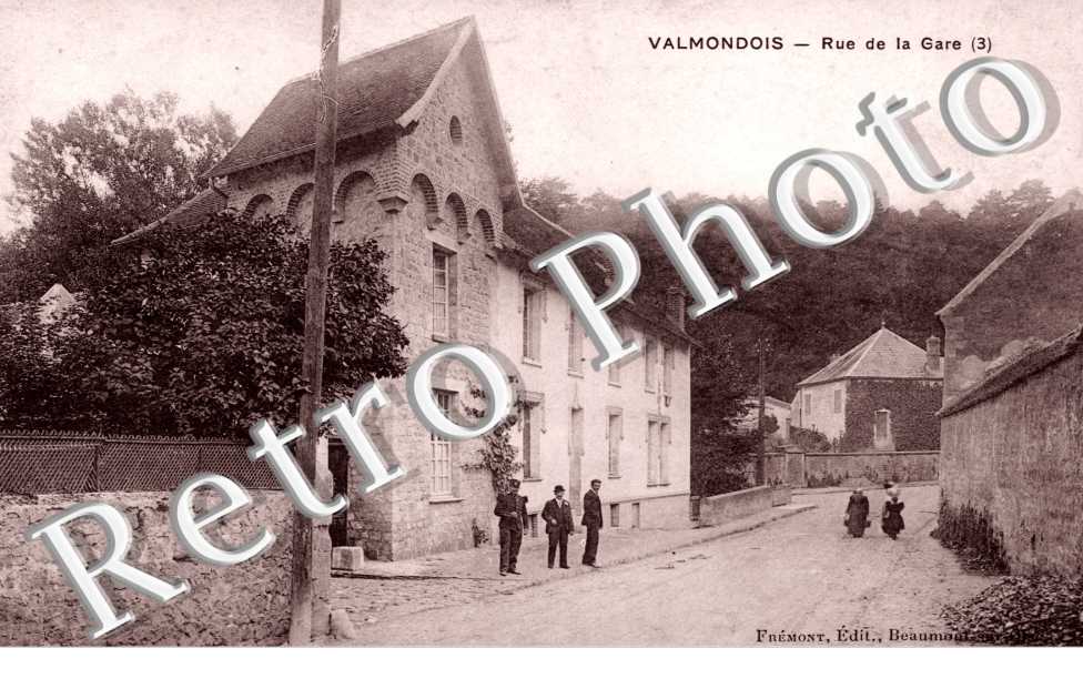 La Rue de la Gare