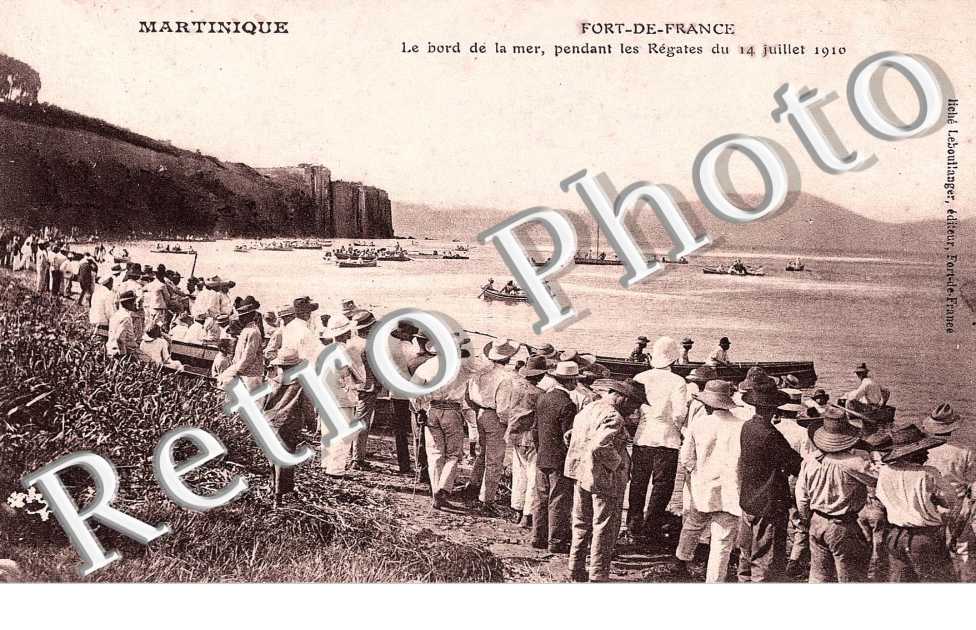 LE BORD DE LA MER, PENDANT LES REGATES DU 14 JUILLET 1910