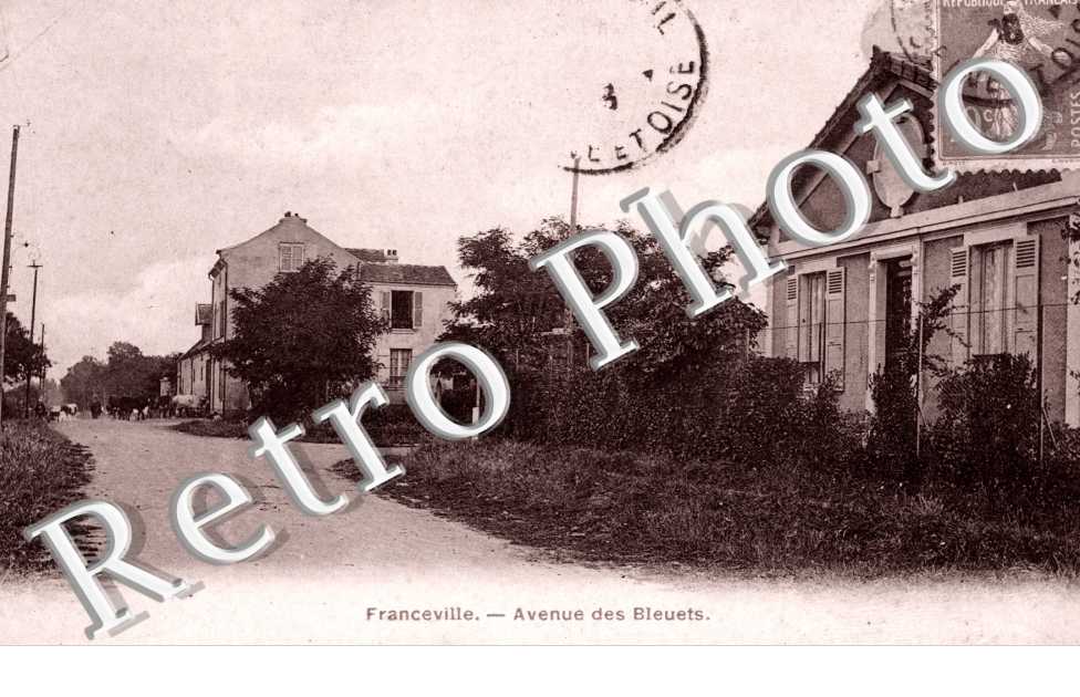 Franceville, Avenue des Bleuets