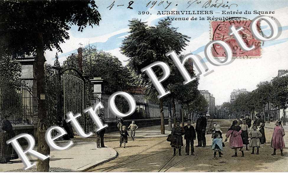 Entree du square  - Avenue  de la republique (couleur)