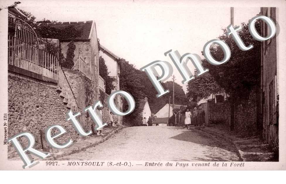 Entree du Pays venant de la Foret