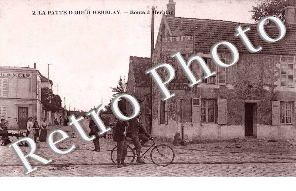 LA PATTE D'OIE D'HERBLAY  -  Route d'Herblay - Hotel restaurant du cycle